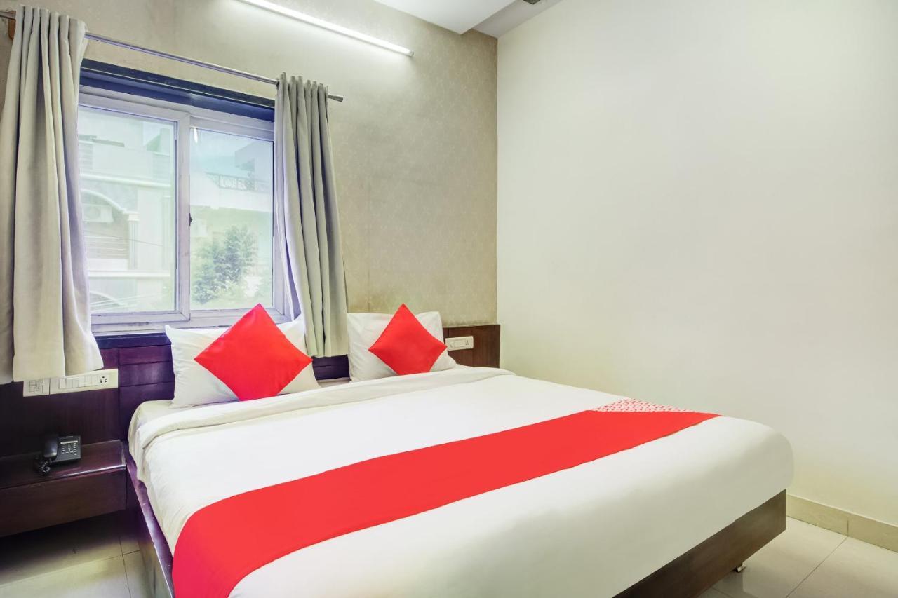 Oyo Hotel M Buckinghampet Dış mekan fotoğraf